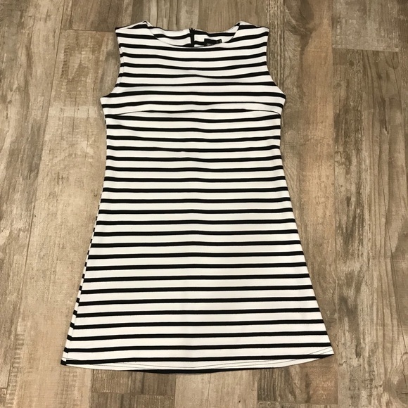 ASOS Dresses & Skirts - 🦋 ASOS size 6 striped sleeveless dress